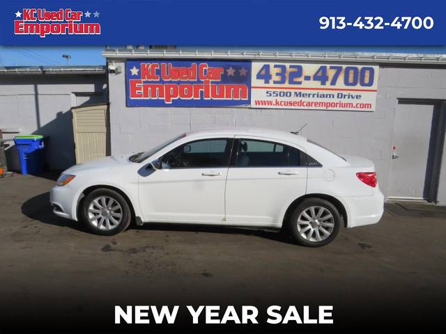 2015 Chrysler 200 Limited FWD photo