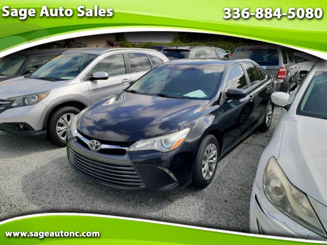 2015 Toyota Camry LE FWD photo