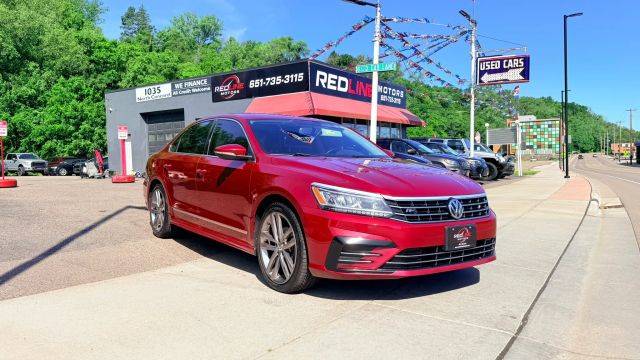 2016 Volkswagen Passat FWD photo