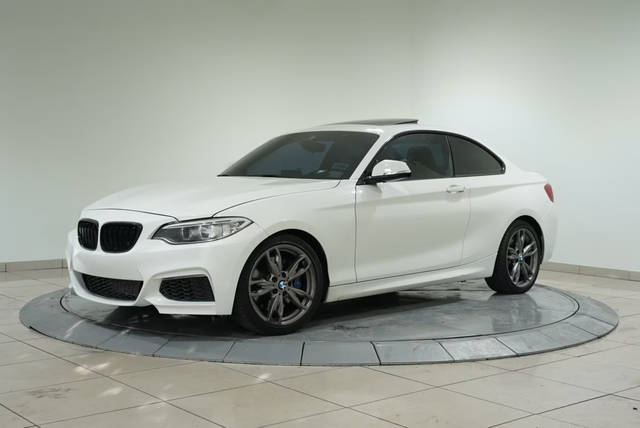 2016 BMW 2 Series M235i xDrive AWD photo