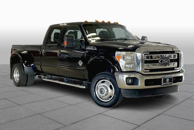 2016 Ford F-350 Super Duty Lariat 4WD photo