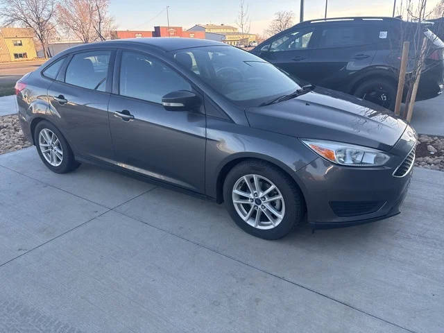 2015 Ford Focus SE FWD photo