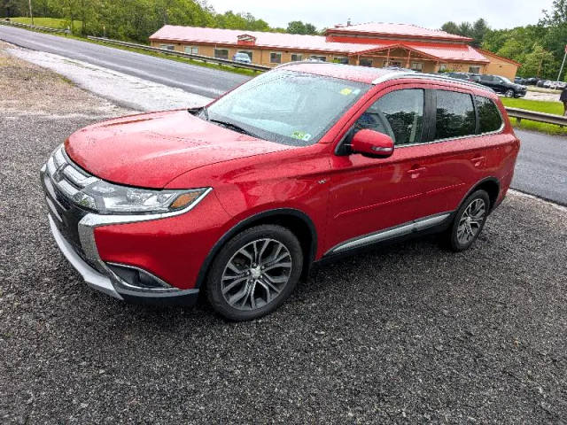 2016 Mitsubishi Outlander GT 4WD photo