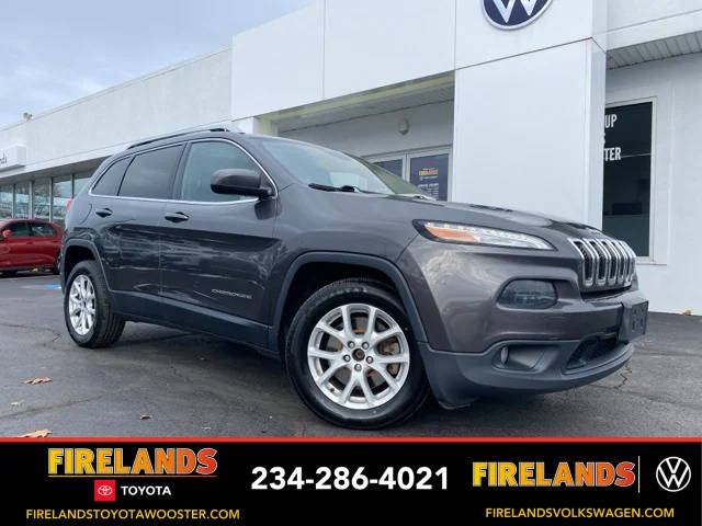 2016 Jeep Cherokee Latitude FWD photo