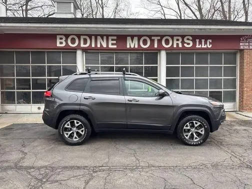 2016 Jeep Cherokee Trailhawk 4WD photo