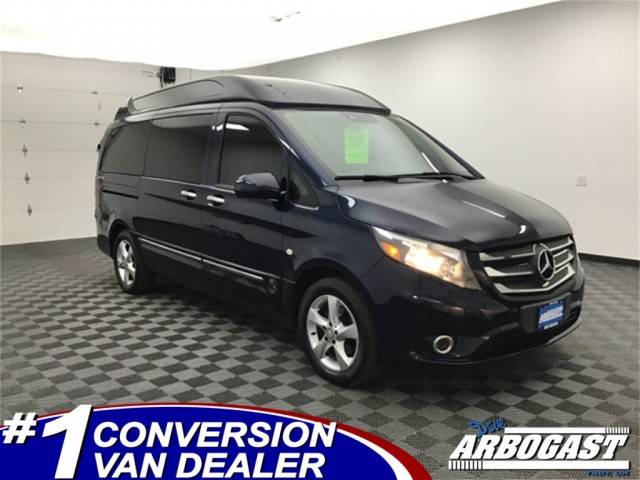 2016 Mercedes-Benz Metris  RWD photo