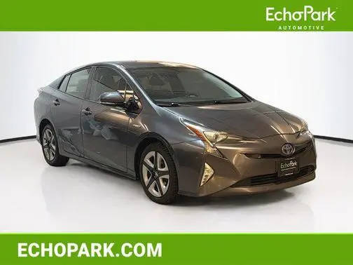 2016 Toyota Prius Four Touring FWD photo