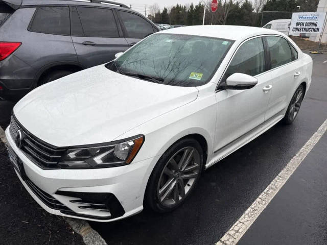 2016 Volkswagen Passat 1.8T R-Line FWD photo