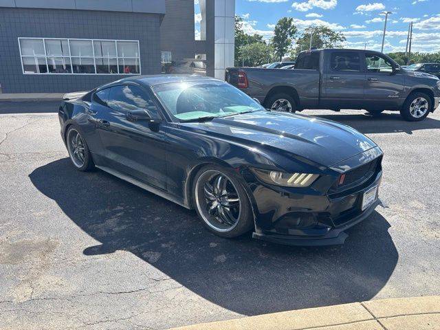 2016 Ford Mustang V6 RWD photo