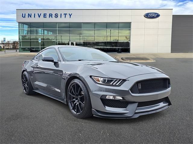 2016 Ford Mustang Shelby GT350 RWD photo