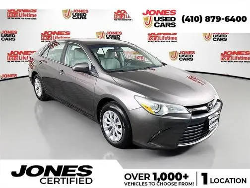 2016 Toyota Camry LE FWD photo