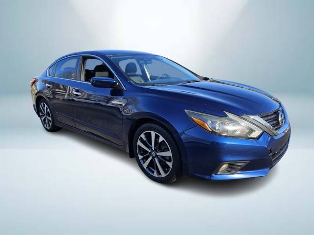 2016 Nissan Altima 2.5 SR FWD photo