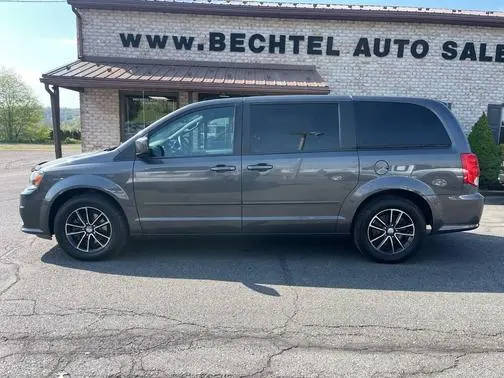 2016 Dodge Grand Caravan SXT FWD photo