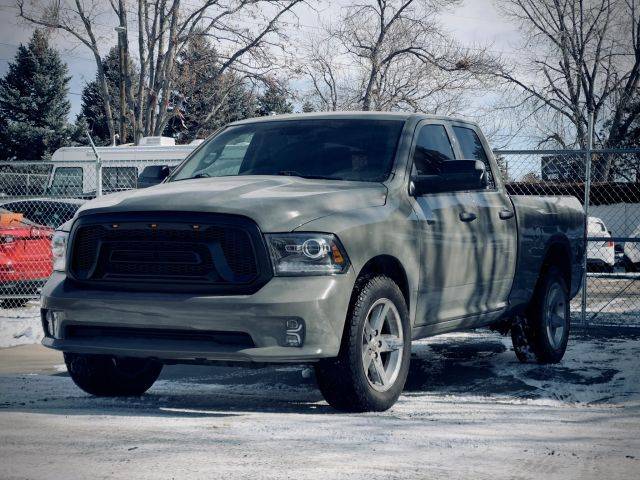 2016 Ram 1500 Express 4WD photo