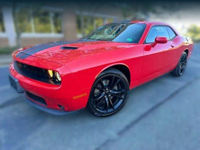 2016 Dodge Challenger SXT Plus RWD photo
