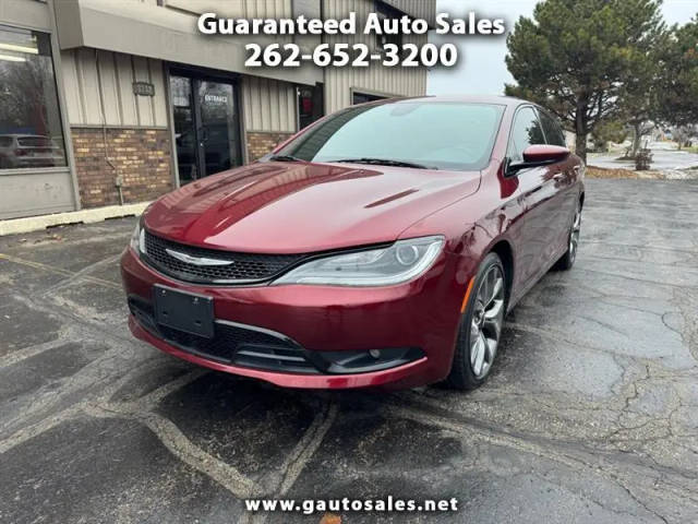 2016 Chrysler 200 S FWD photo