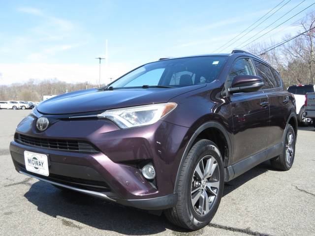 2016 Toyota RAV4 XLE FWD photo