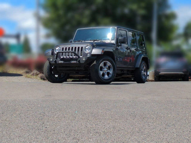 2016 Jeep Wrangler Unlimited Sahara 4WD photo