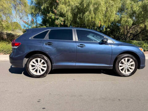 2015 Toyota Venza LE FWD photo
