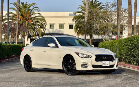 2016 Infiniti Q50 2.0t Base RWD photo