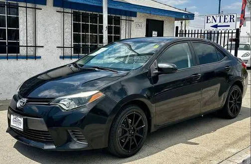2015 Toyota Corolla LE FWD photo