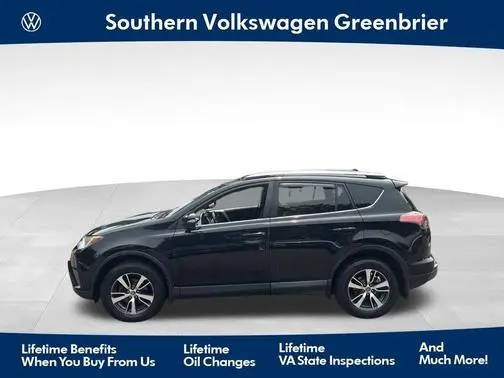 2016 Toyota RAV4 XLE AWD photo