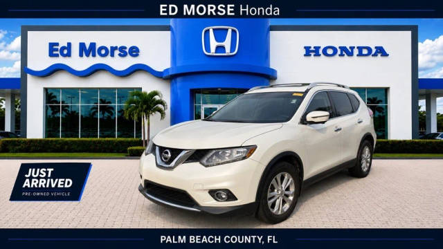 2016 Nissan Rogue SV FWD photo