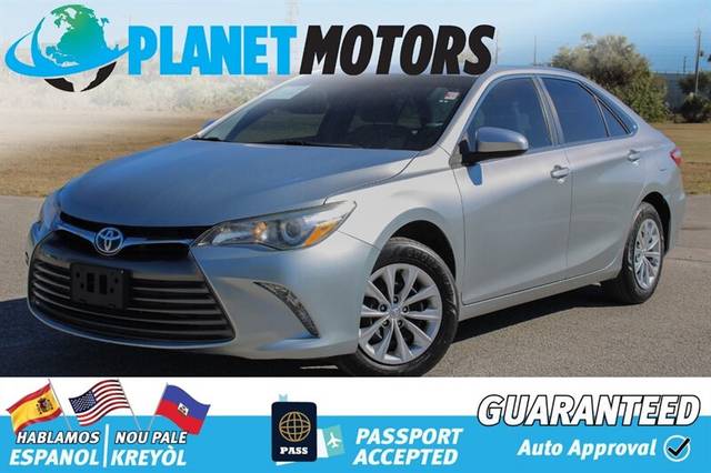2016 Toyota Camry LE FWD photo
