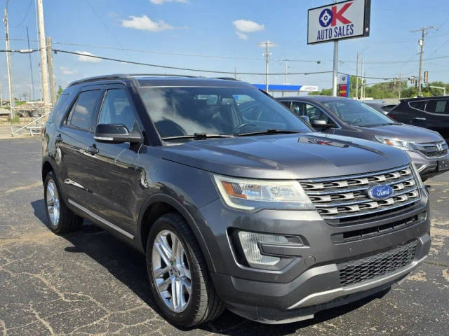 2016 Ford Explorer XLT 4WD photo