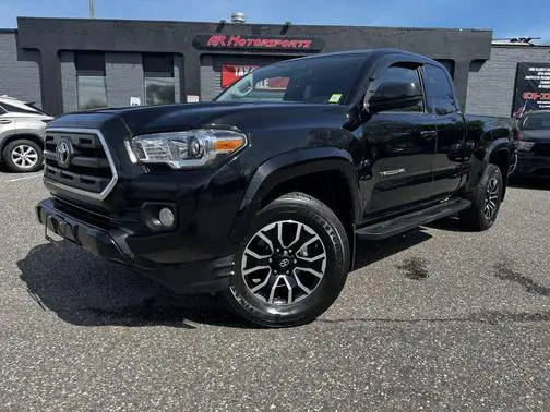2016 Toyota Tacoma SR5 RWD photo