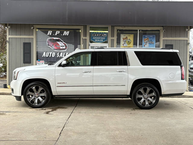 2016 GMC Yukon XL Denali 4WD photo