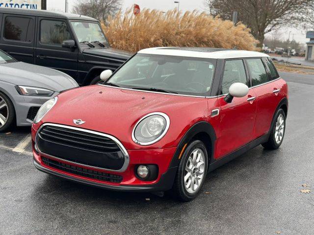 2016 MINI Cooper Clubman  FWD photo