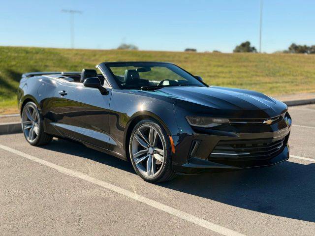 2016 Chevrolet Camaro 2LT RWD photo