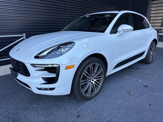 2017 Porsche Macan GTS AWD photo