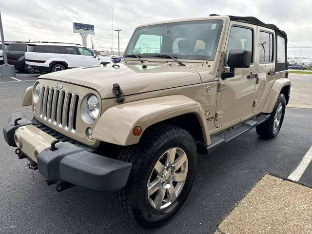 2016 Jeep Wrangler Unlimited Sahara 4WD photo