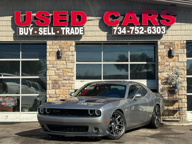 2016 Dodge Challenger R/T Scat Pack RWD photo