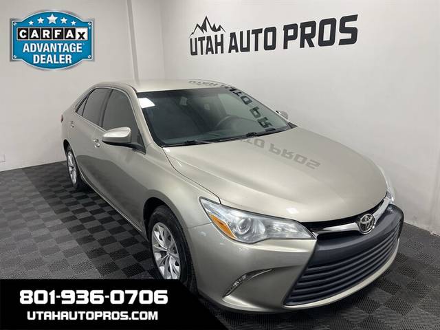 2016 Toyota Camry LE FWD photo