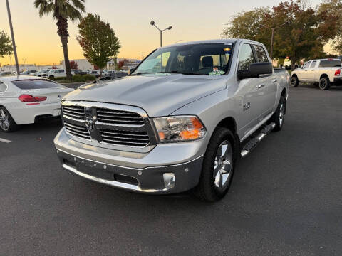 2016 Ram 1500 Big Horn 4WD photo
