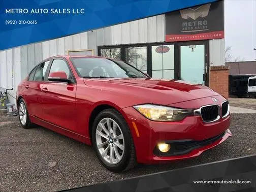 2016 BMW 3 Series 320i RWD photo
