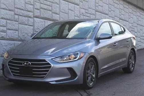 2017 Hyundai Elantra SE FWD photo