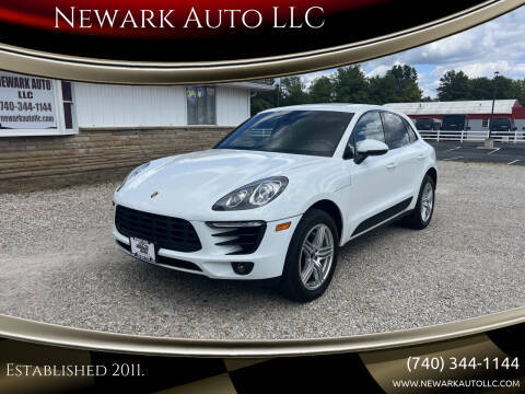 2016 Porsche Macan S AWD photo