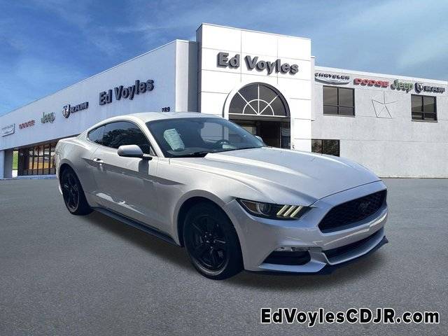 2016 Ford Mustang V6 RWD photo
