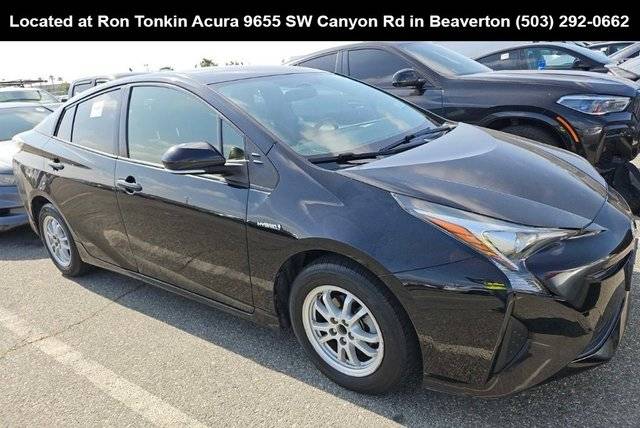 2016 Toyota Prius Two FWD photo