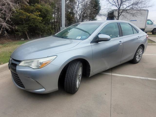2016 Toyota Camry LE FWD photo