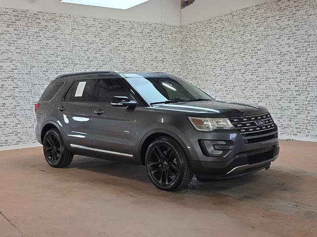 2016 Ford Explorer XLT FWD photo