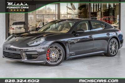 2016 Porsche Panamera GTS AWD photo