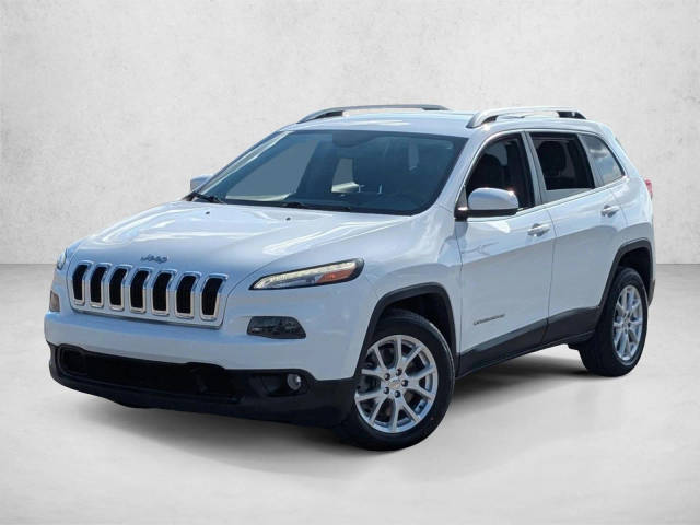 2016 Jeep Cherokee Latitude FWD photo