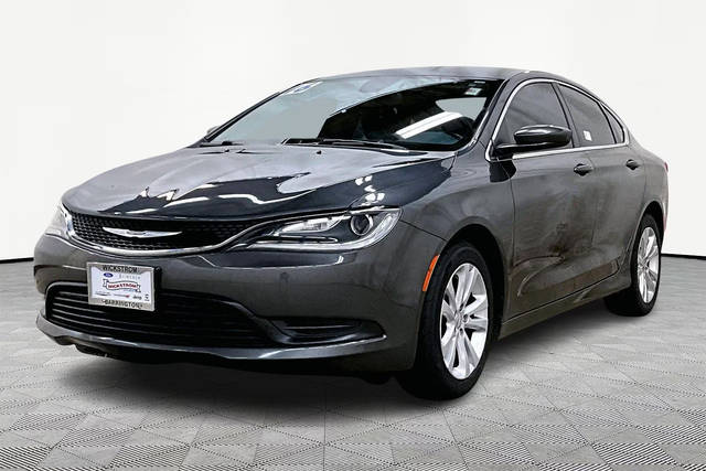 2016 Chrysler 200 Touring FWD photo