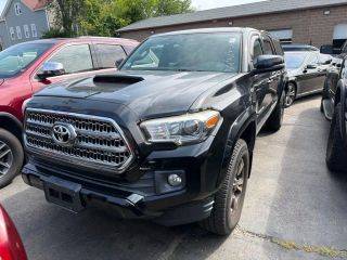 2016 Toyota Tacoma TRD Sport 4WD photo