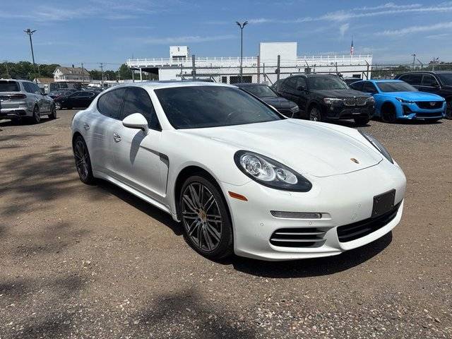 2016 Porsche Panamera 4 Edition AWD photo